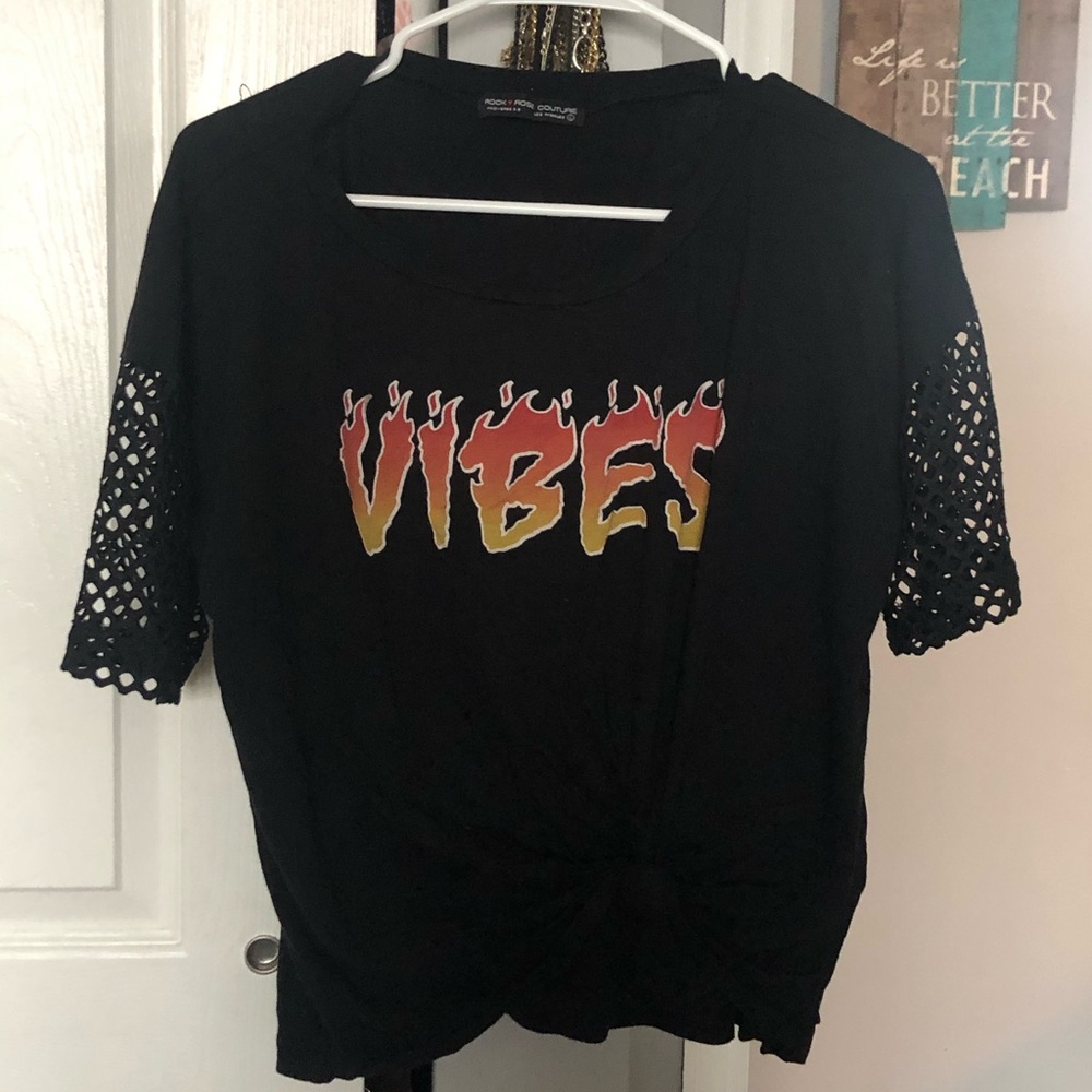 VIBES t-shirt
